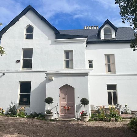 코브 Lynwood House B&B 외부 사진