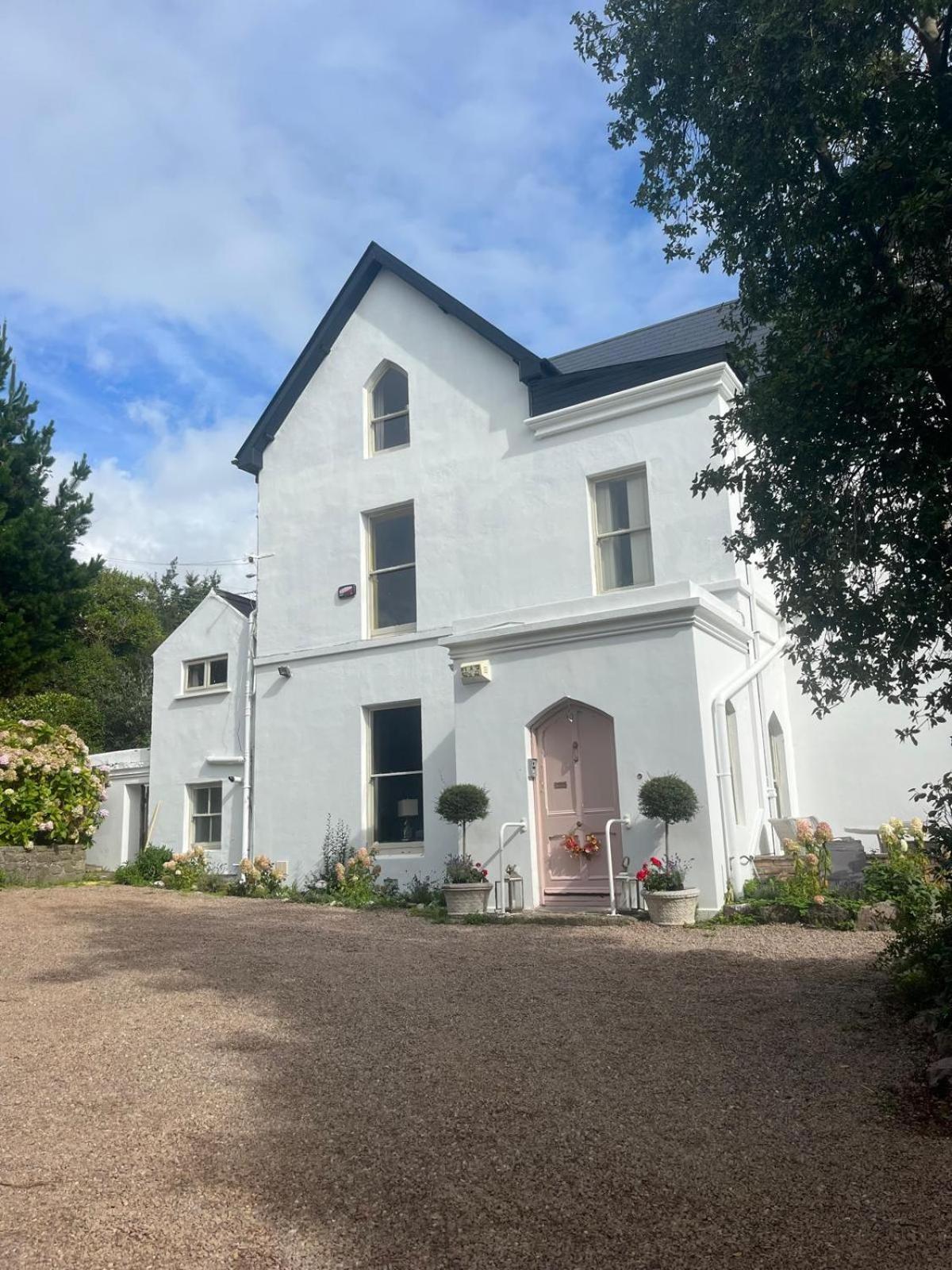 코브 Lynwood House B&B 외부 사진