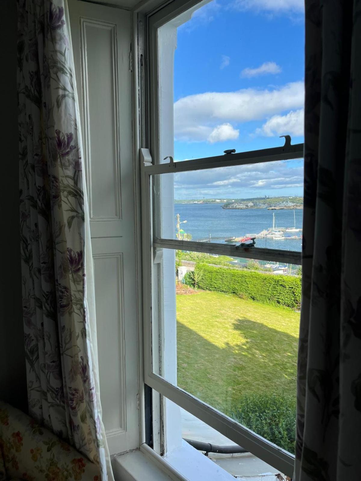 코브 Lynwood House B&B 외부 사진