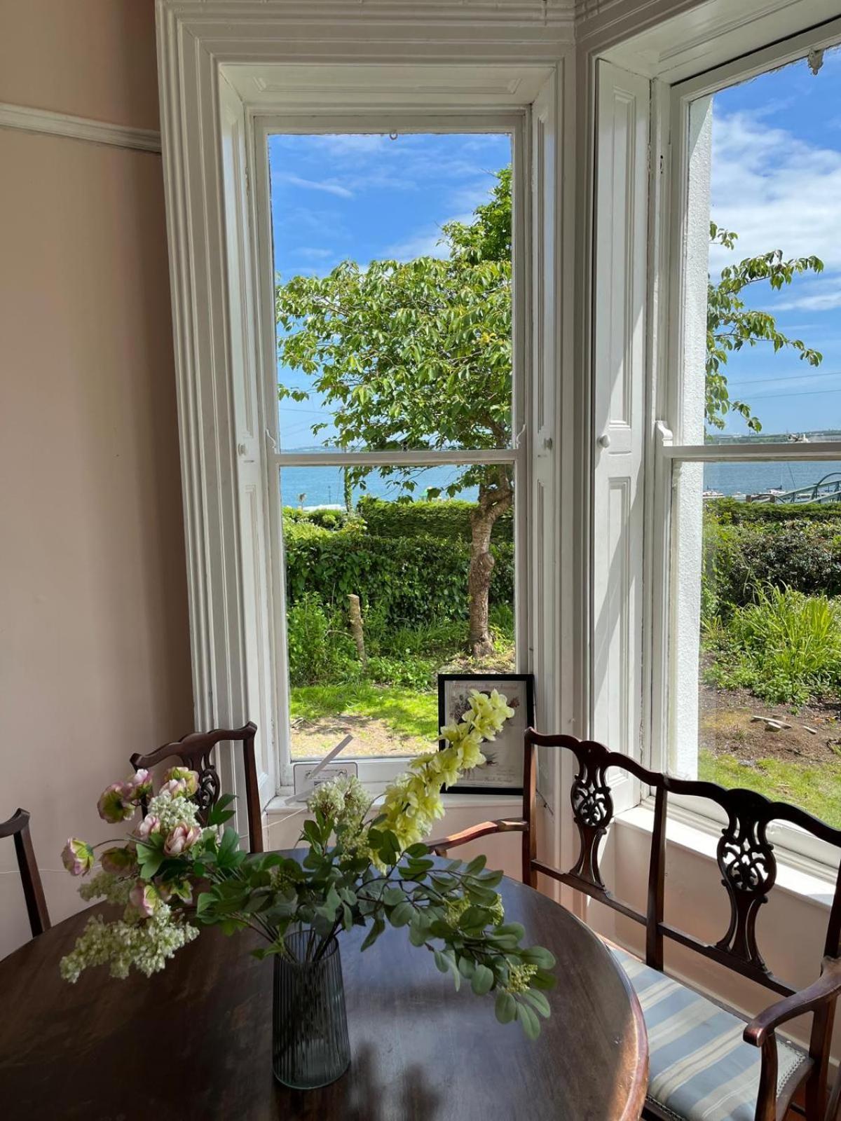 코브 Lynwood House B&B 외부 사진