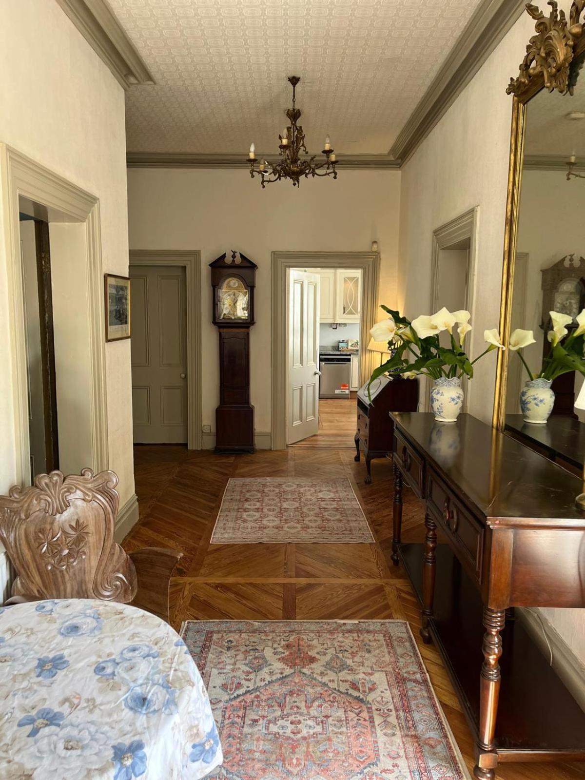 코브 Lynwood House B&B 외부 사진